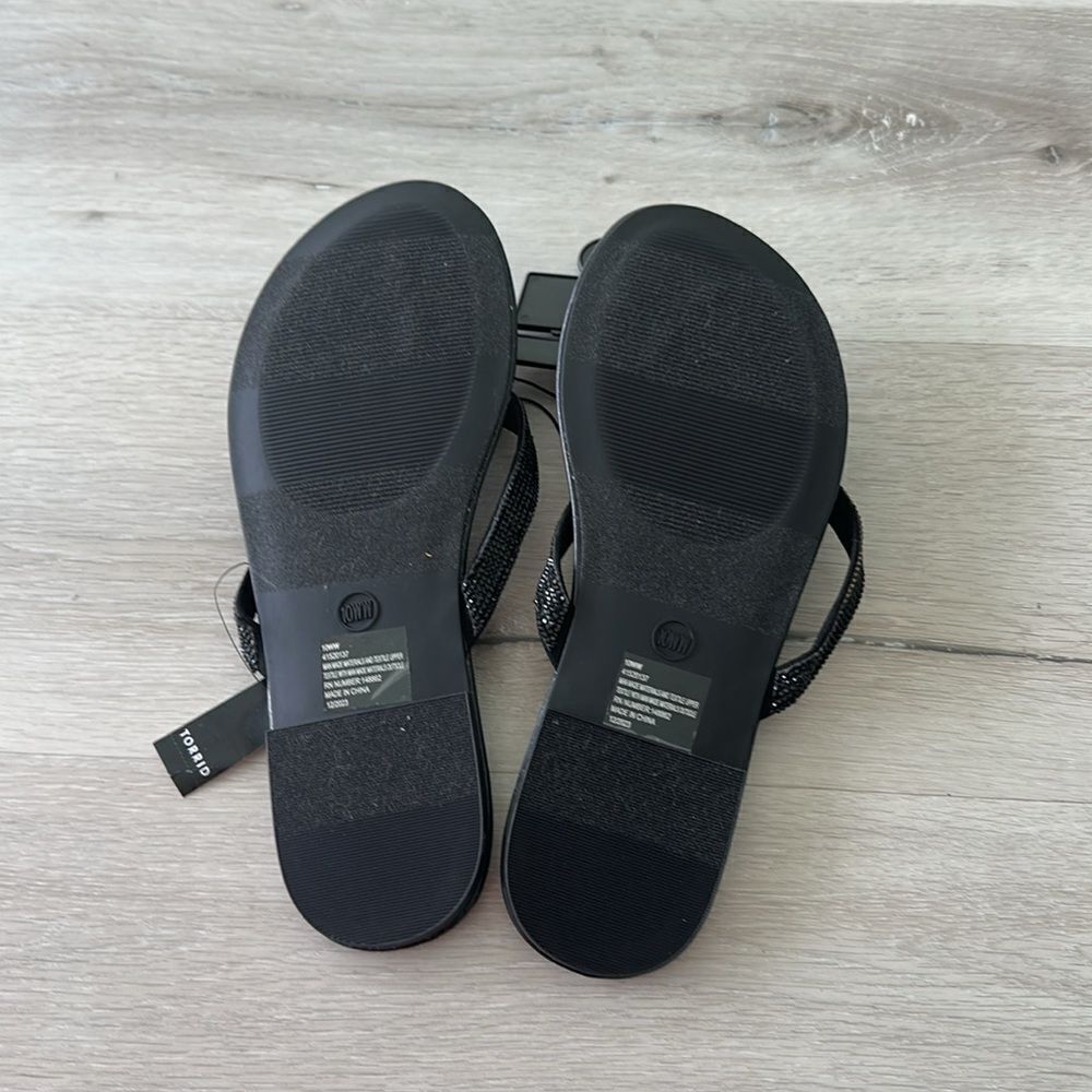 Torrid Rhinestone Knot Flip Flops - Picture 10 of 10